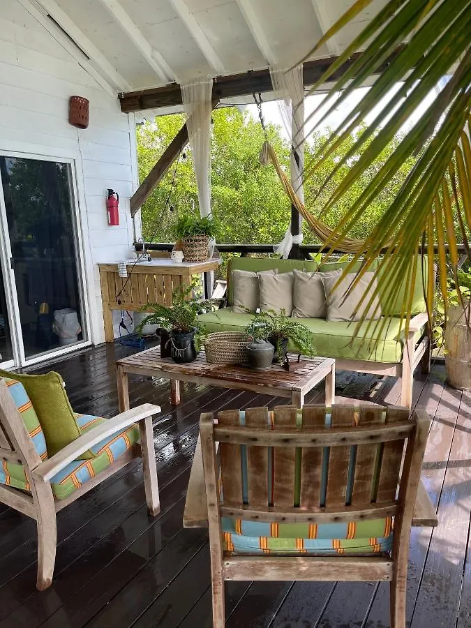Дом отдыха Hidden Paradise - Cottage Нассау Багамские острова